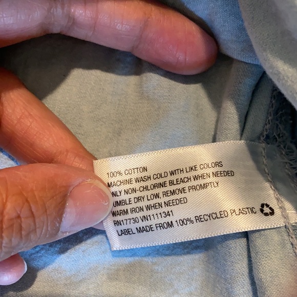 •Liz Lange Maternity Tunic• - Picture 4 of 5